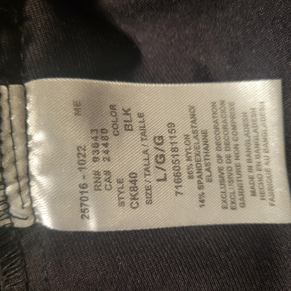 Cherokee Form 360 Stretch Scrub Top. Large. Black.